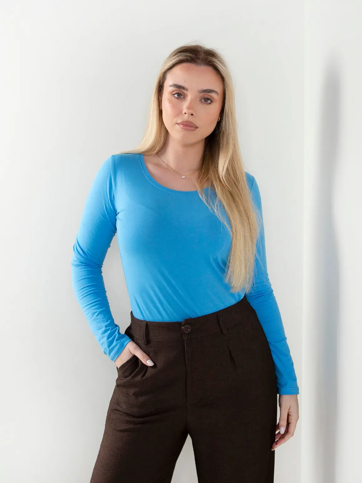 T-shirt básica decote redondo