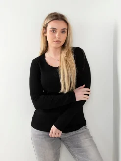 T-shirt básica decote redondo