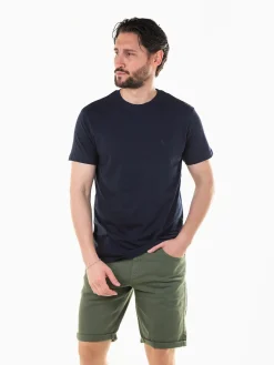 T-shirt básica manga curta com bordado