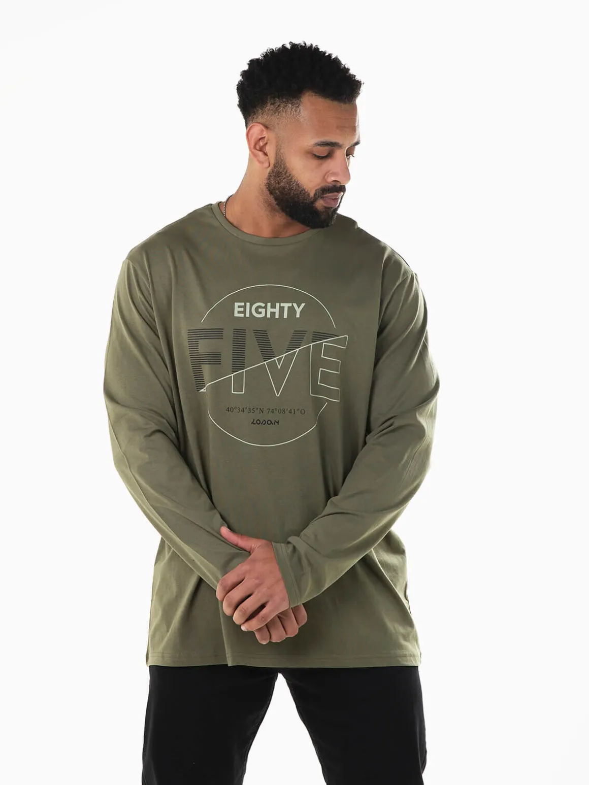 T-shirt com círculo manga comprida