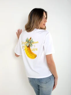 T-shirt com estampado e aplicações