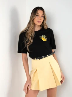 T-shirt com estampado e aplicações