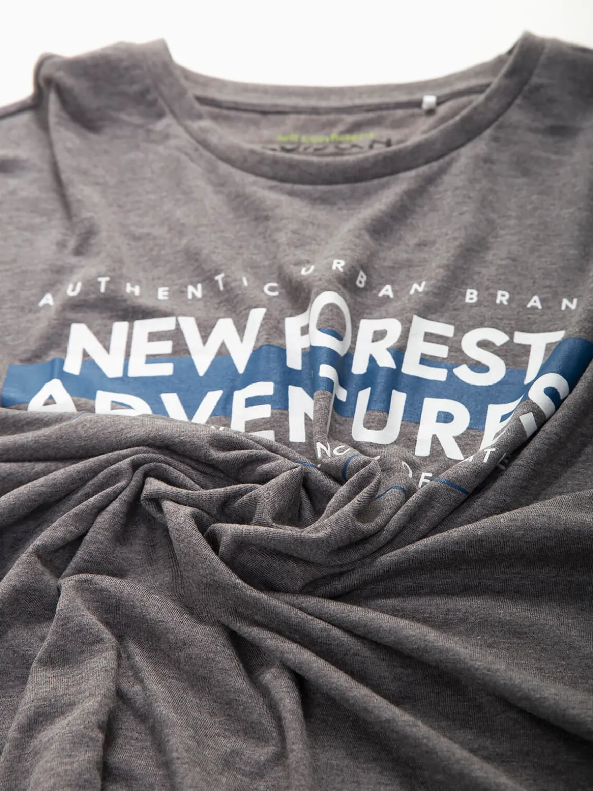 T-shirt manga comprida com estampado