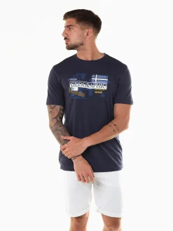 T-shirt manga curta com grafismo