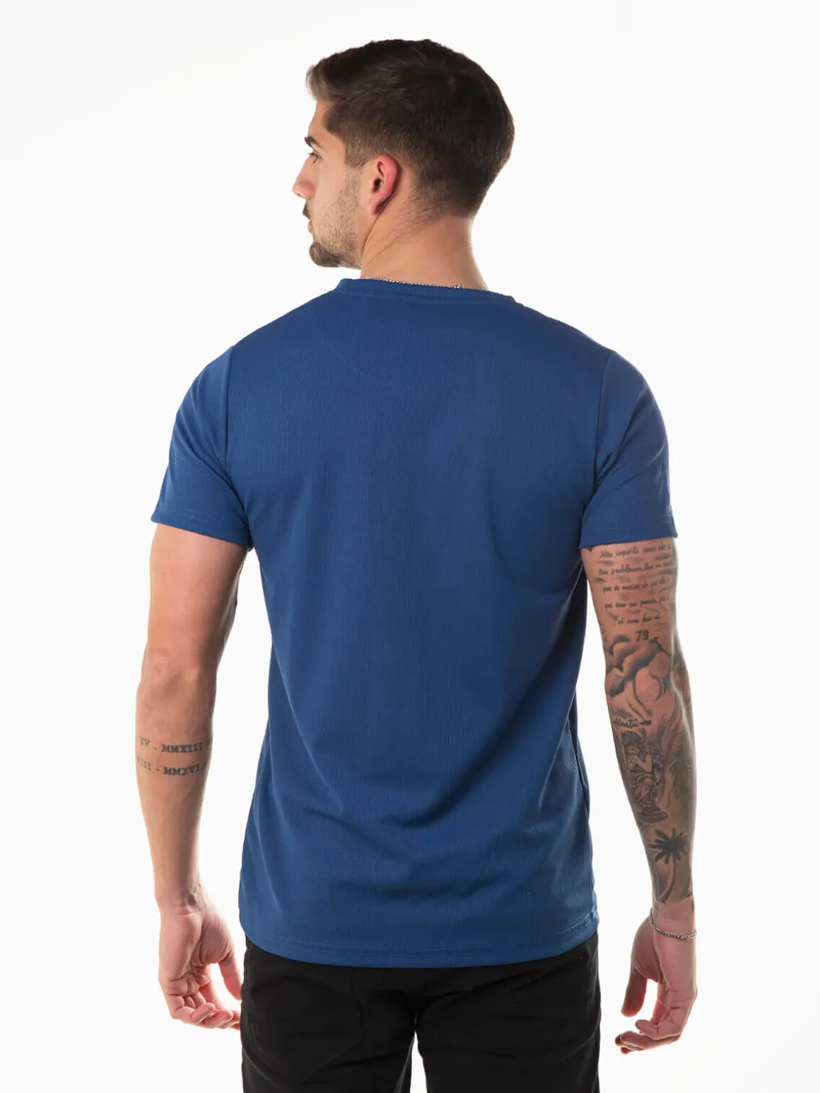 T-shirt manga curta com textura