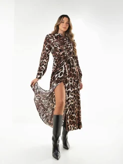 Vestido camiseiro comprido animal print