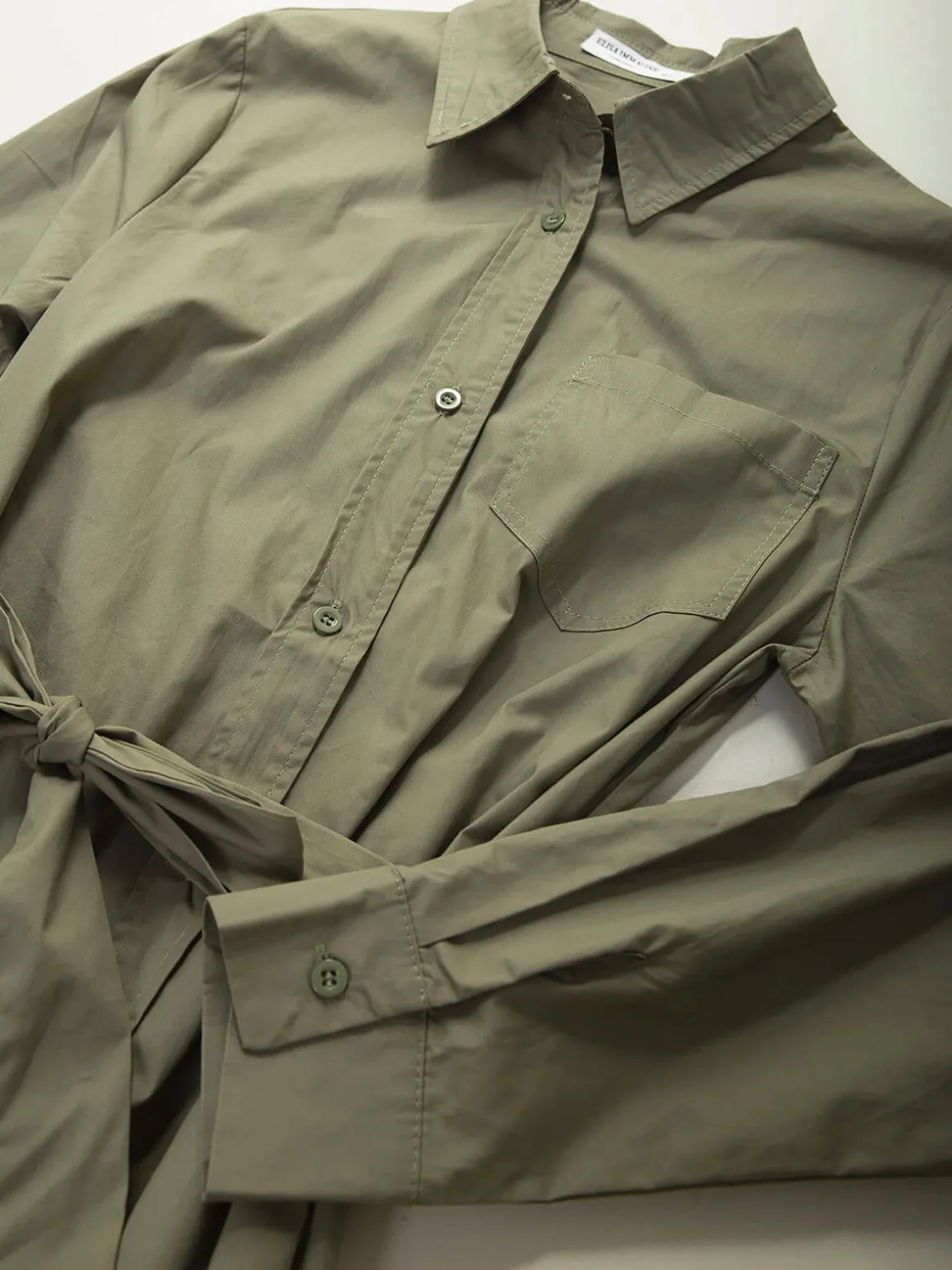 Vestido camiseiro midi