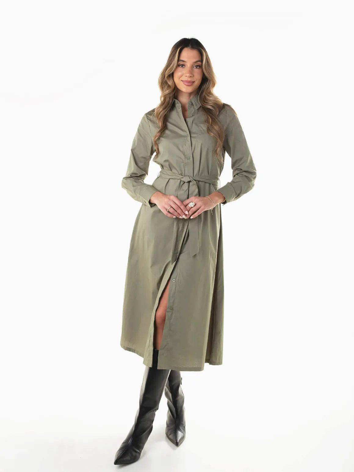 Vestido camiseiro midi