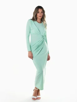 Vestido comprido com torcido