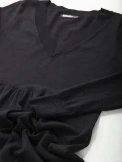 Vestido curto malha em V