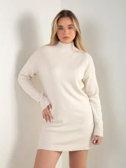 Vestido curto malha gola subida