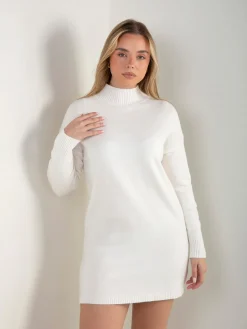 Vestido curto malha gola subida