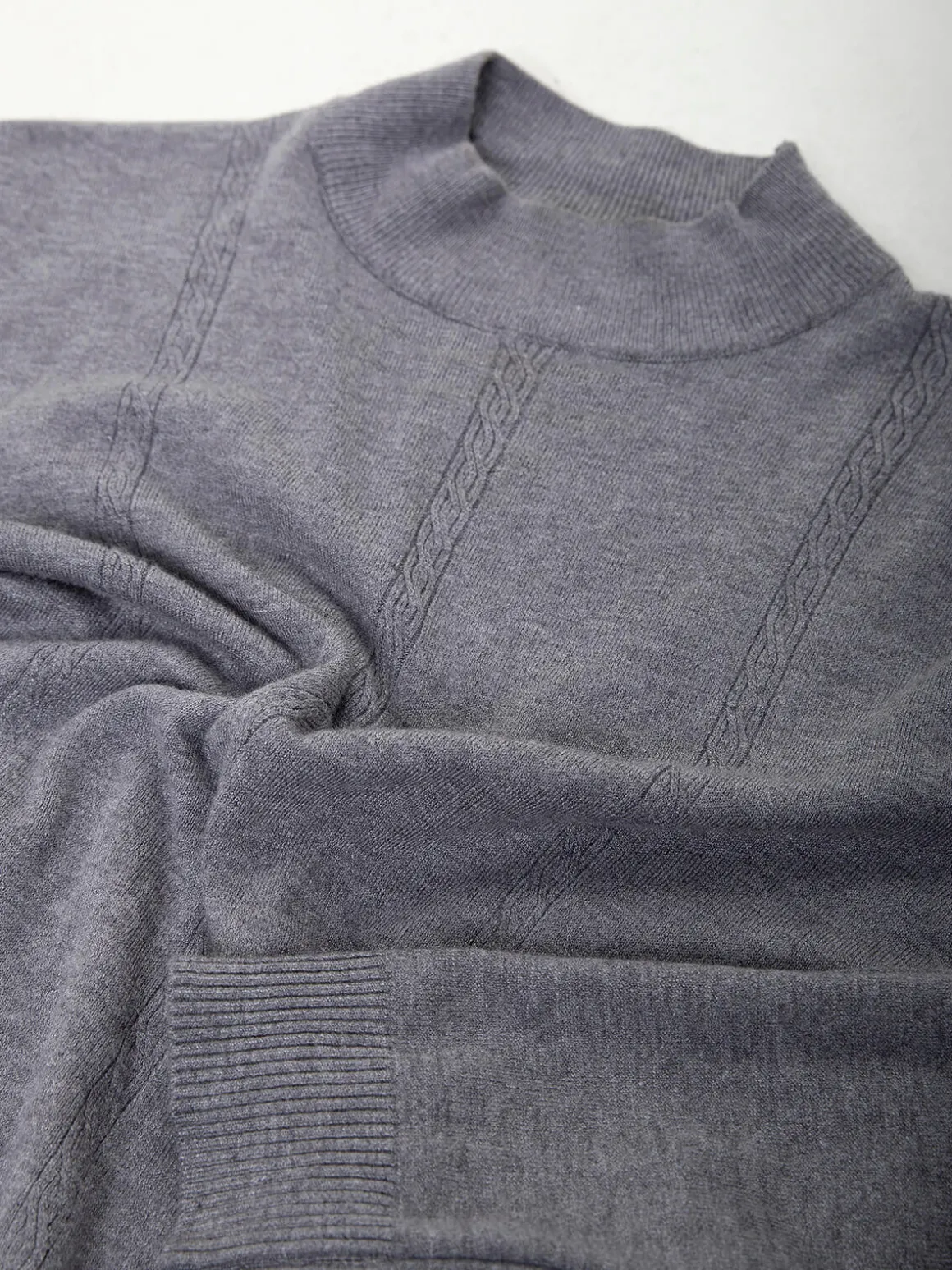 Vestido malha entrançada midi gola perkins