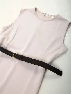 Vestido midi halter com cinto